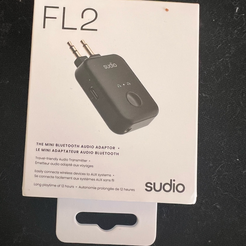 Studio FL2 Compact Bluetooth Audio Adapter - Black